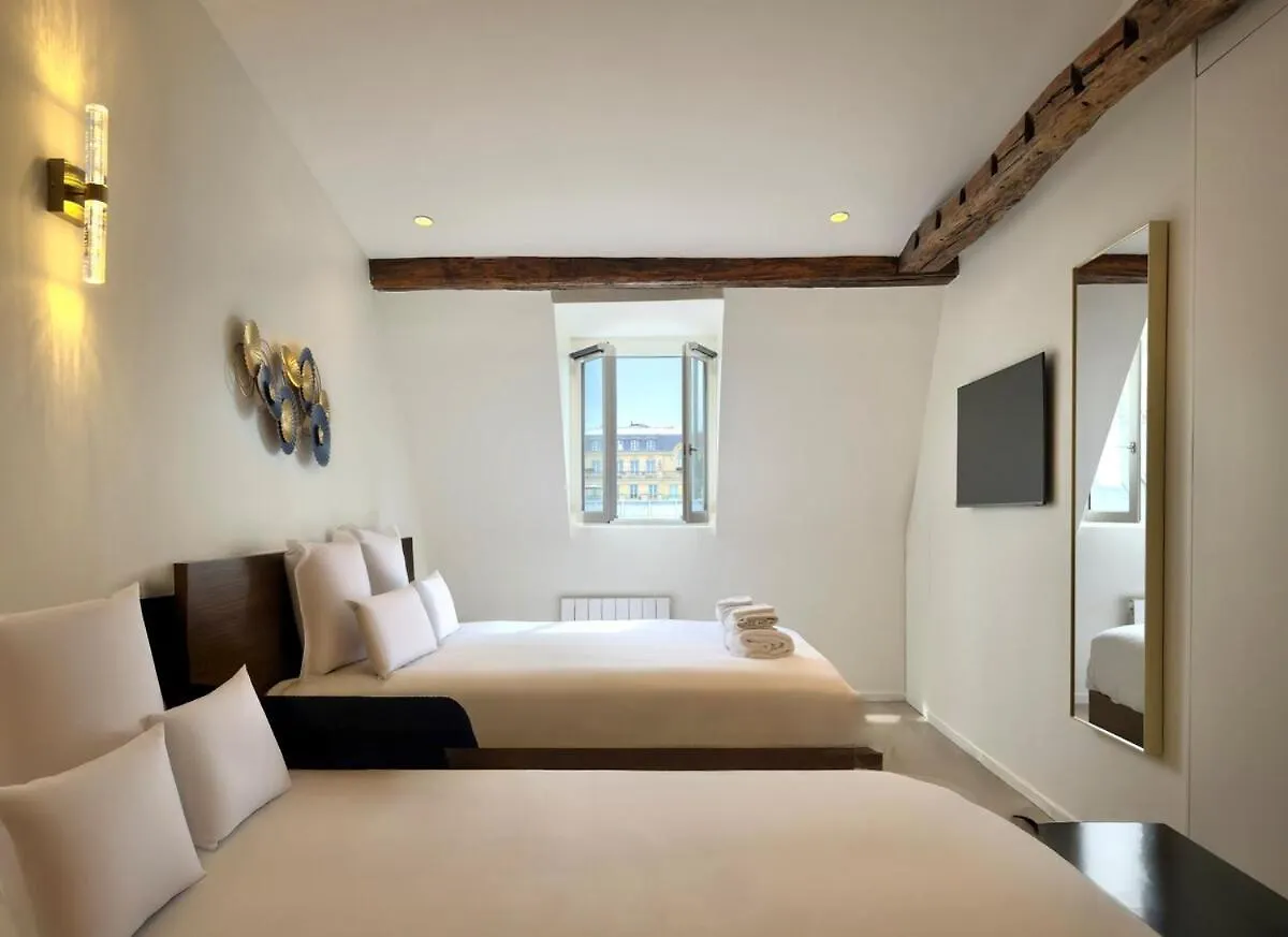 Luxury Suite, Montaigne & Champs Elysees París 0*,  Francia