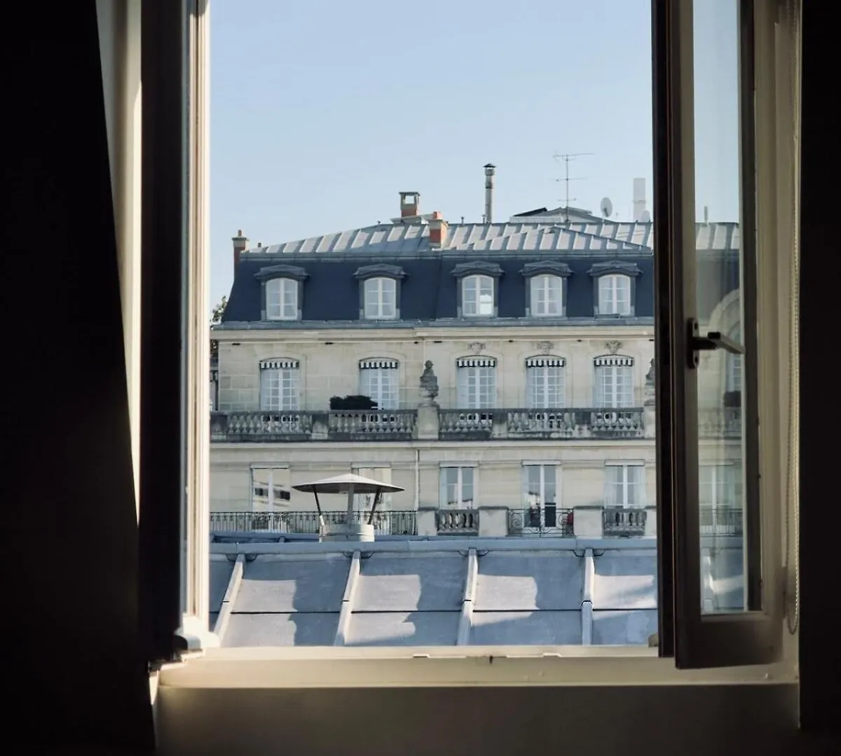 Luxury Suite, Montaigne & Champs Elysees París 0*,