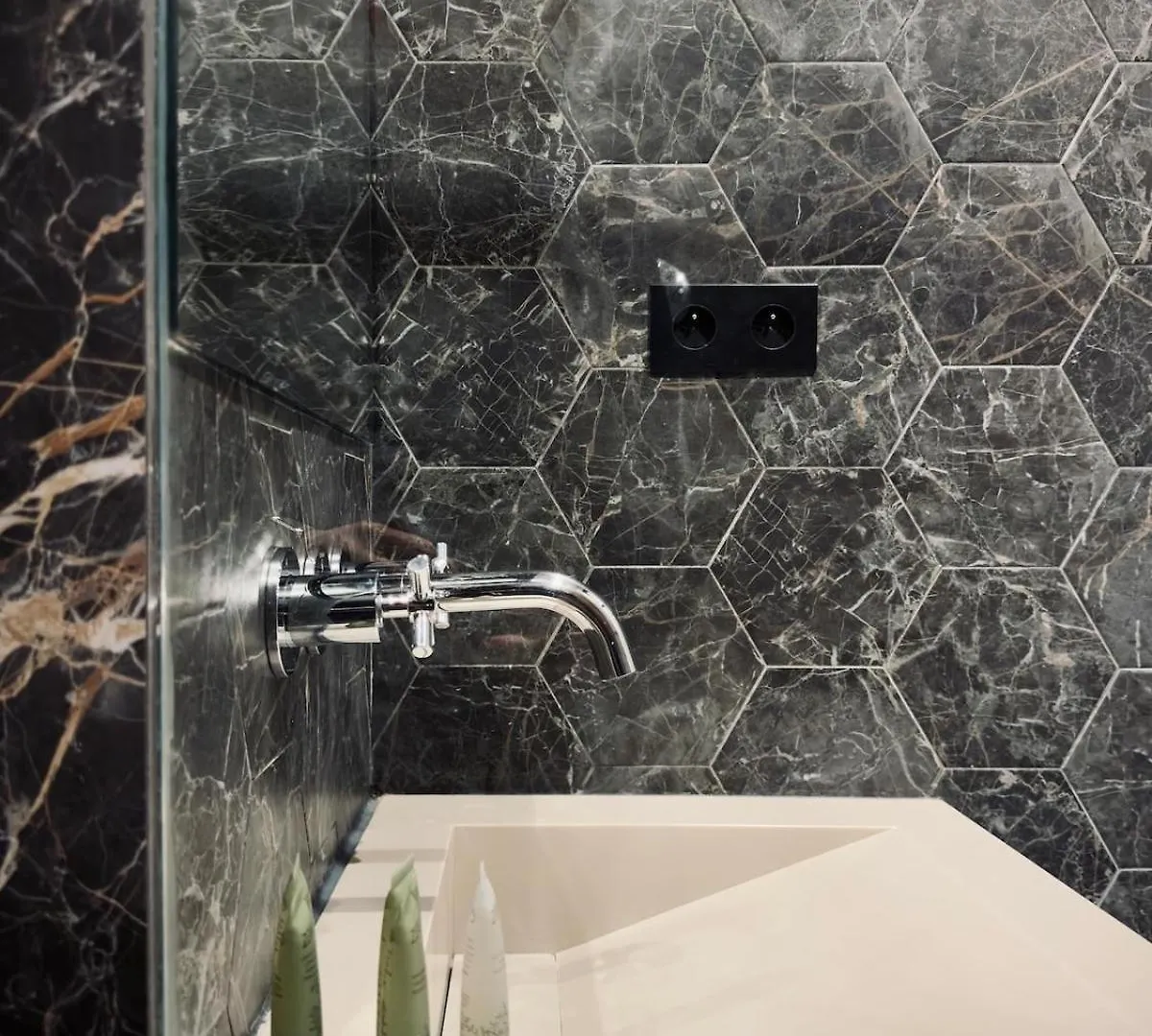 Luxury Suite, Montaigne & Champs Elysees Paris 0*,  Frankrig