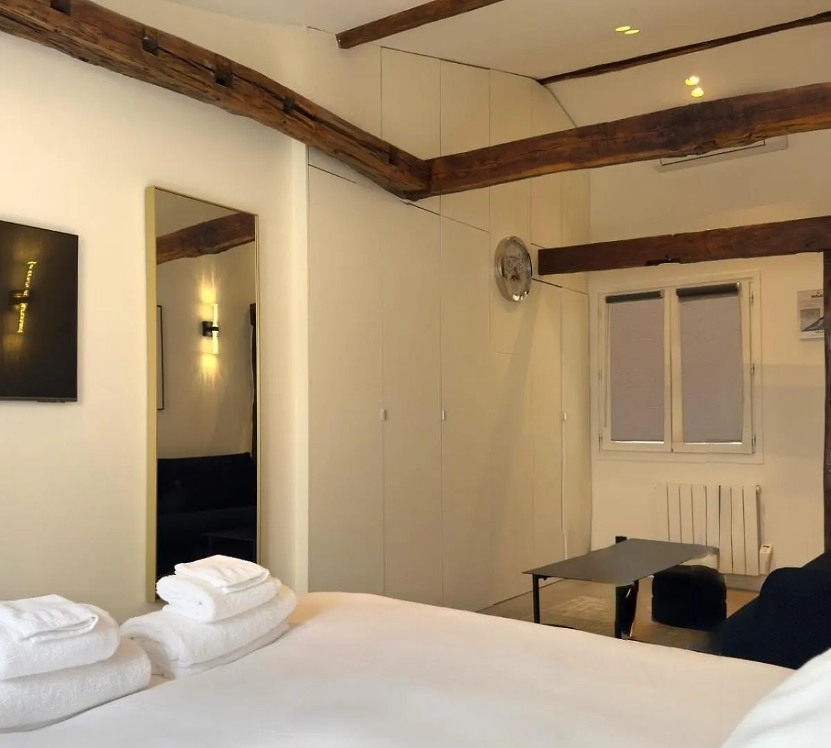 Lejlighed Luxury Suite, Montaigne & Champs Elysees Paris